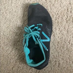 New balance minimus single right shoe 8.0